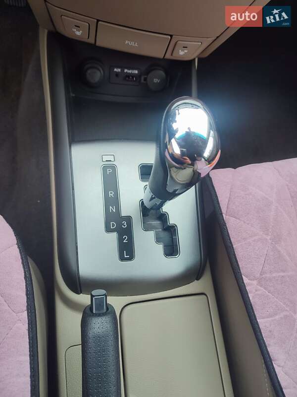 Седан Hyundai Elantra 2010 в Киеве
