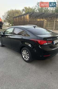 Седан Hyundai Elantra 2014 в 