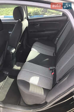 Седан Hyundai Elantra 2010 в 
