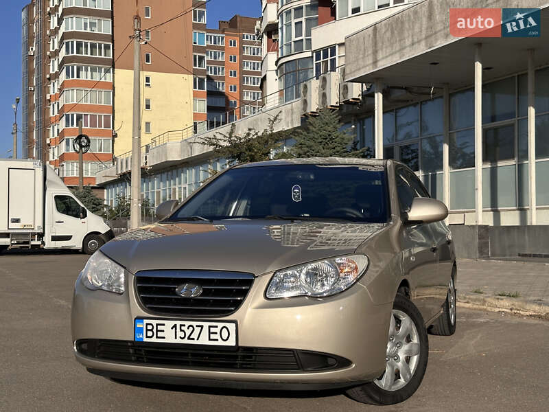 Седан Hyundai Elantra 2008 в Николаеве