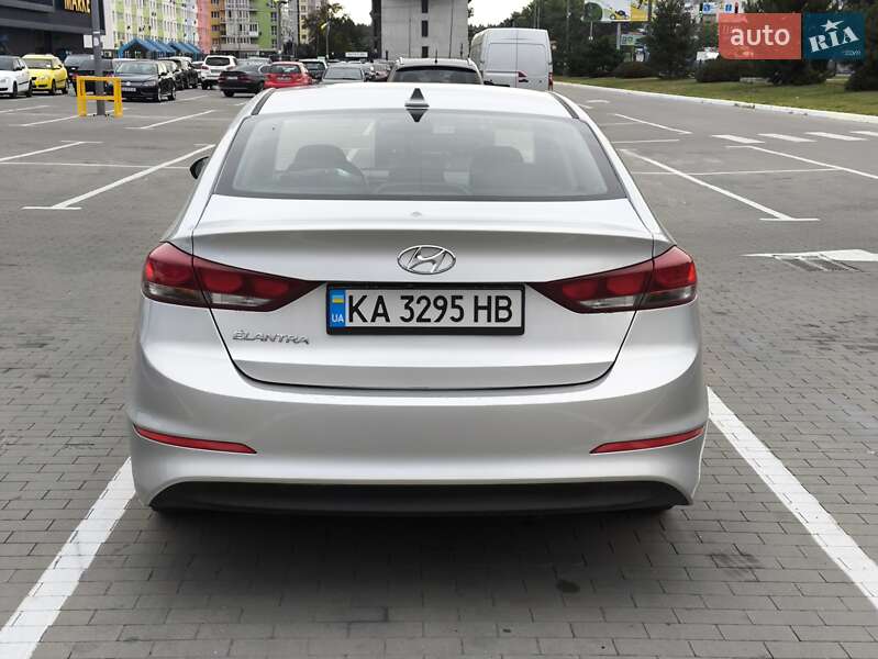 Седан Hyundai Elantra 2018 в Броварах