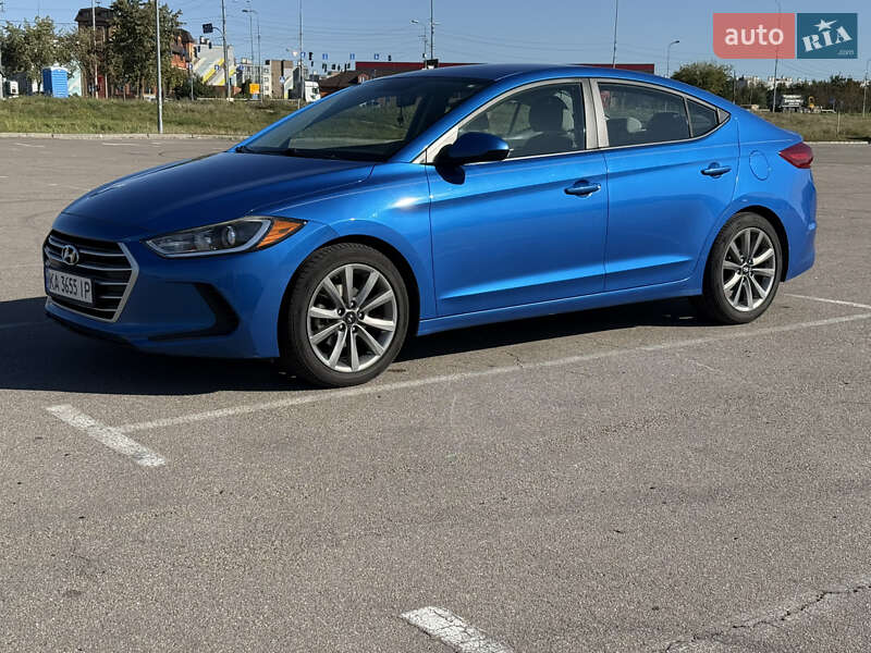 Седан Hyundai Elantra 2016 в Києві