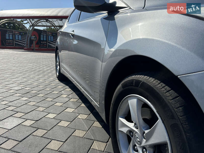 Седан Hyundai Elantra 2014 в Полтаве