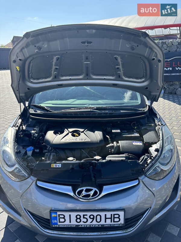 Седан Hyundai Elantra 2014 в Полтаве