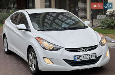 Седан Hyundai Elantra 2013 в Киеве