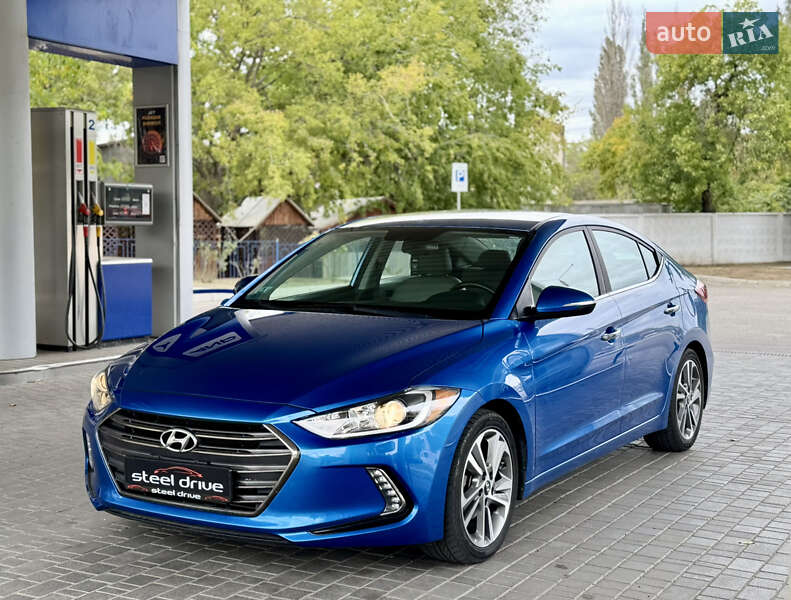 Седан Hyundai Elantra 2016 в Николаеве