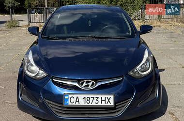 Седан Hyundai Elantra 2015 в Києві