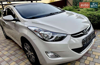 Седан Hyundai Elantra 2012 в 