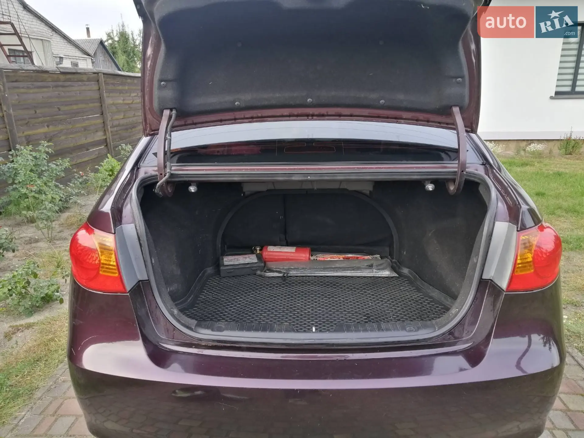 2010 Hyundai Elantra - мініатюра 12