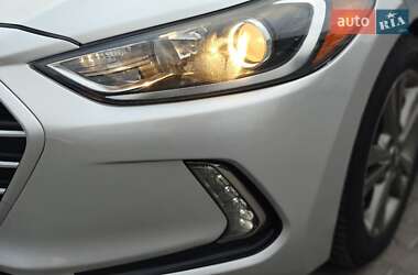 Седан Hyundai Elantra 2016 в 