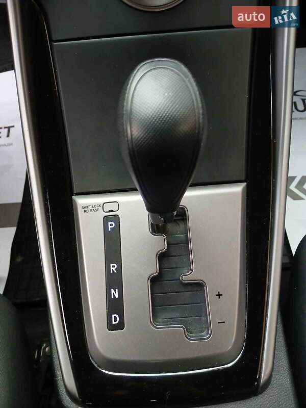 Седан Hyundai Elantra 2012 в Ивано-Франковске