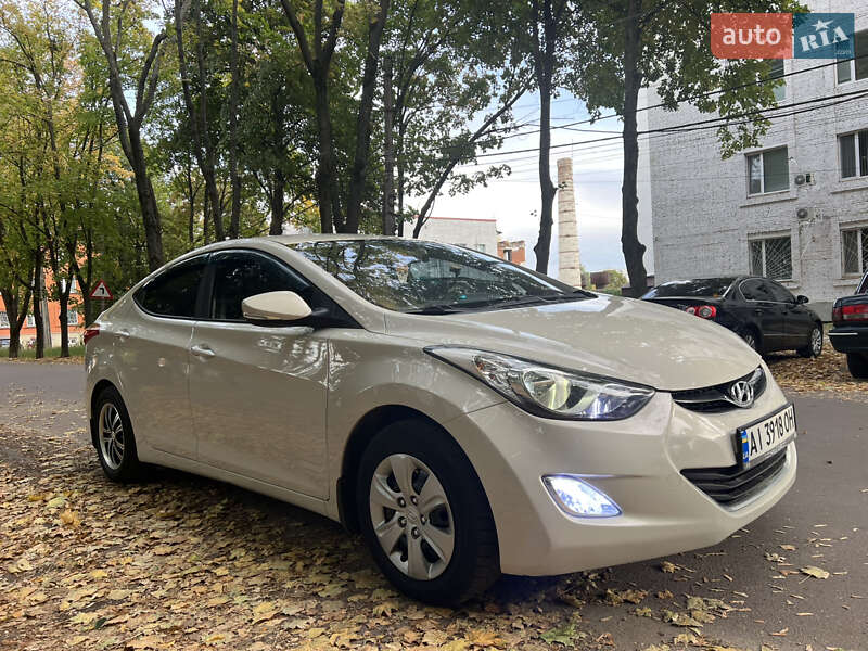 Седан Hyundai Elantra 2012 в Киеве фото 2 Седан Hyundai Elantra 2012 в Киеве