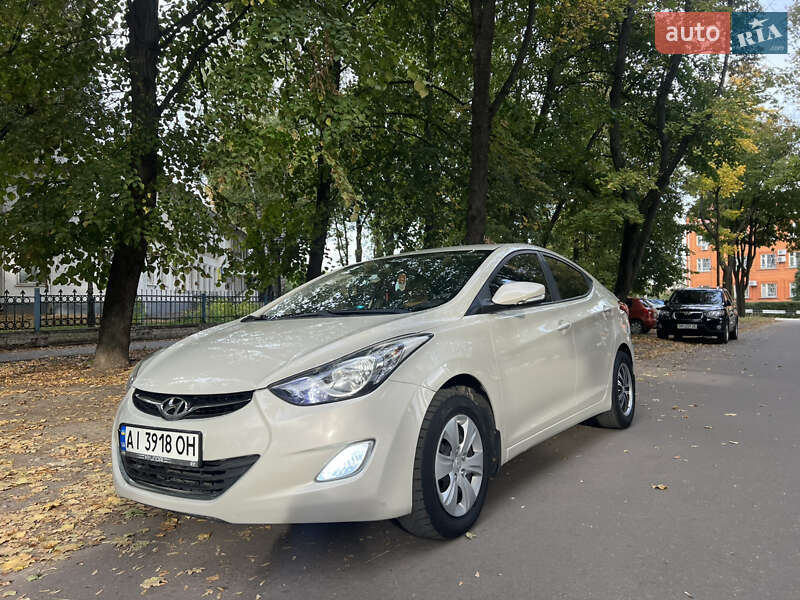 Седан Hyundai Elantra 2012 в Киеве фото 11 Седан Hyundai Elantra 2012 в Киеве