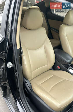 Седан Hyundai Elantra 2012 в 