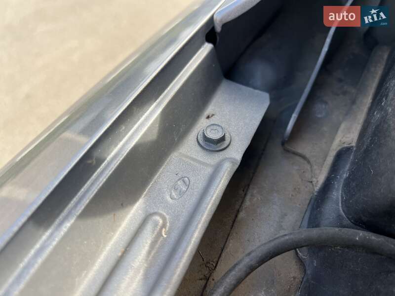 Седан Hyundai Elantra 2013 в Богуславе