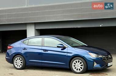 Седан Hyundai Elantra 2018 в 