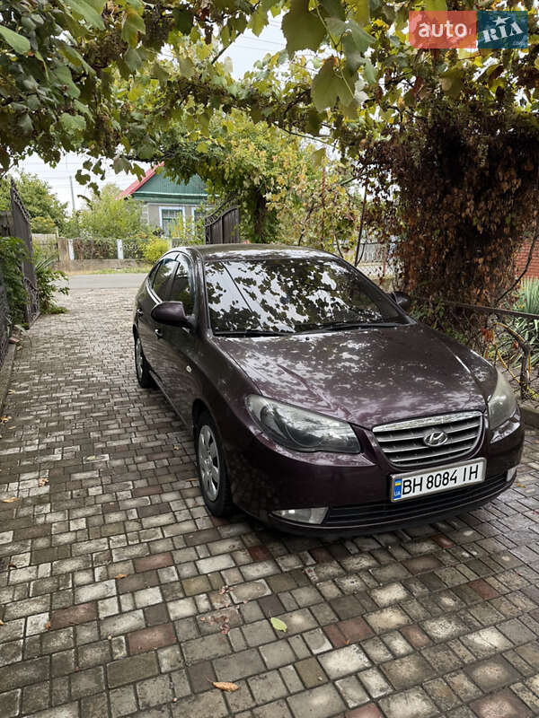Седан Hyundai Elantra 2008 в Овидиополе