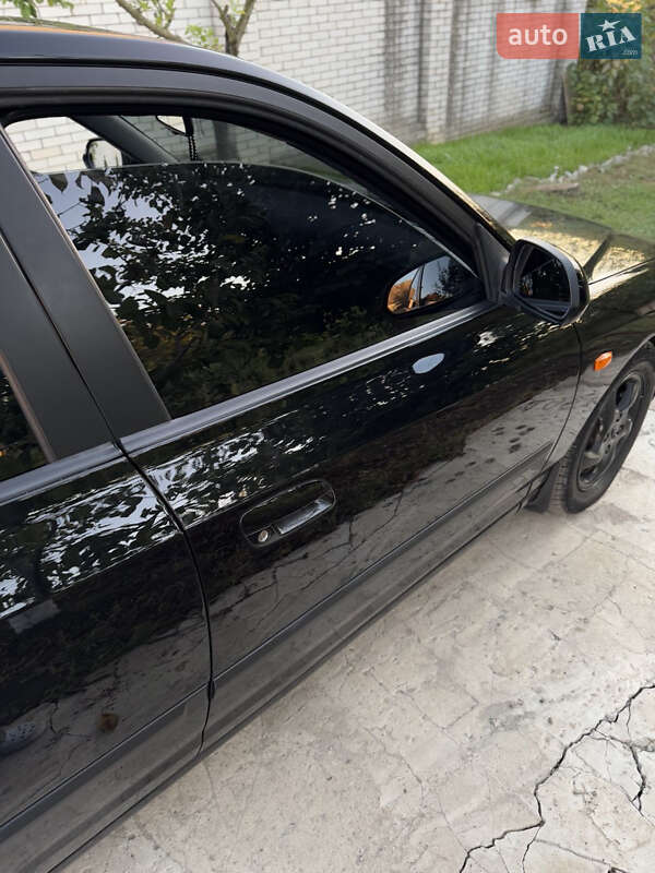 Седан Hyundai Elantra 2006 в Умани