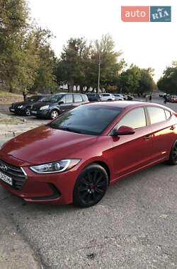 Седан Hyundai Elantra 2017 в 