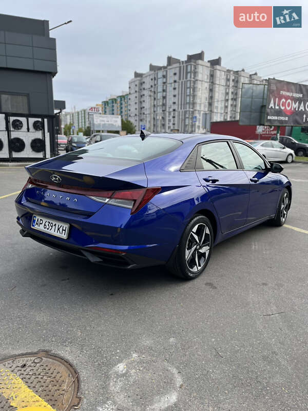 Седан Hyundai Elantra 2023 в Киеве
