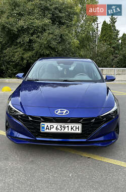 Седан Hyundai Elantra 2023 в  фото 5 Седан Hyundai Elantra 2023 в