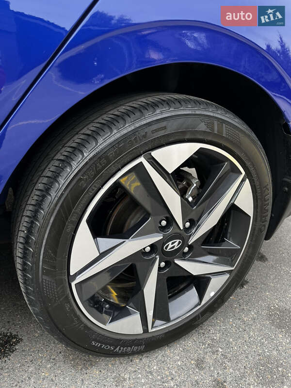 Седан Hyundai Elantra 2023 в Киеве