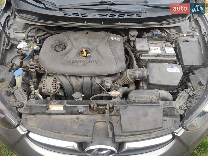 Седан Hyundai Elantra 2011 в Харькове