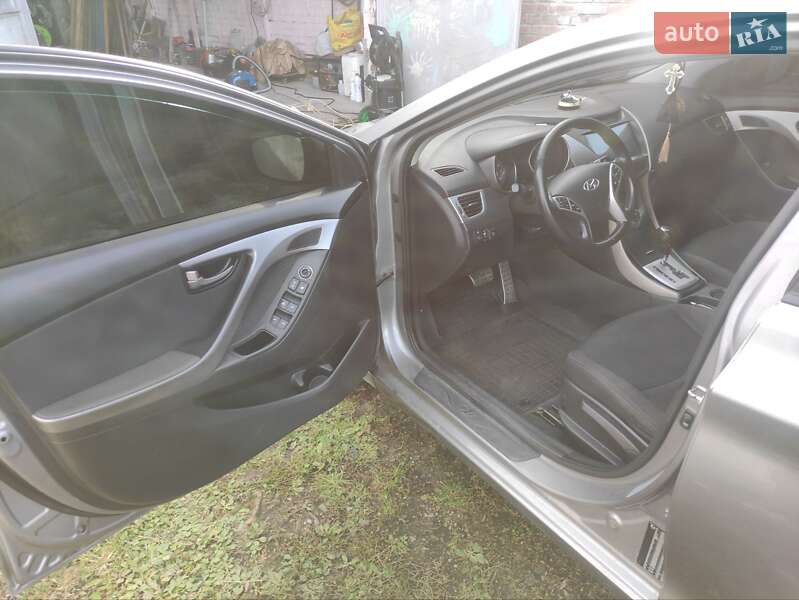 Седан Hyundai Elantra 2011 в Харькове