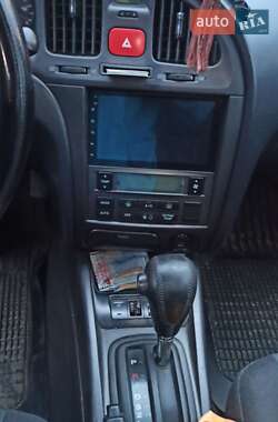 Седан Hyundai Elantra 2005 в Горишних Плавнях
