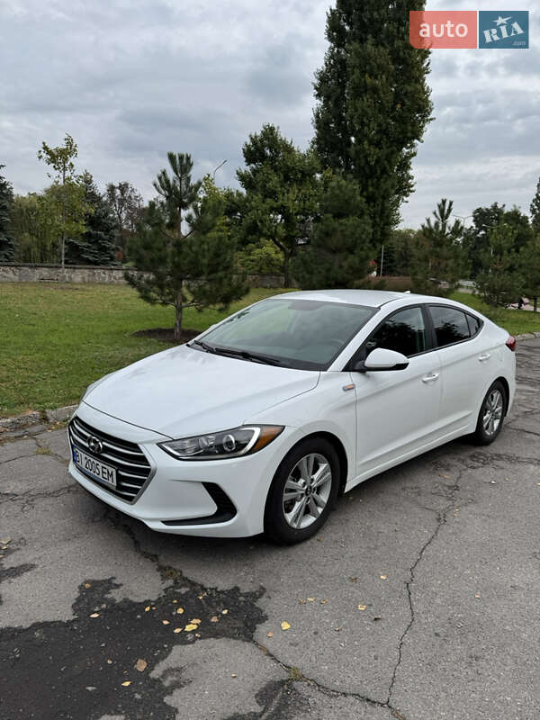 Седан Hyundai Elantra 2018 в Кременчуге
