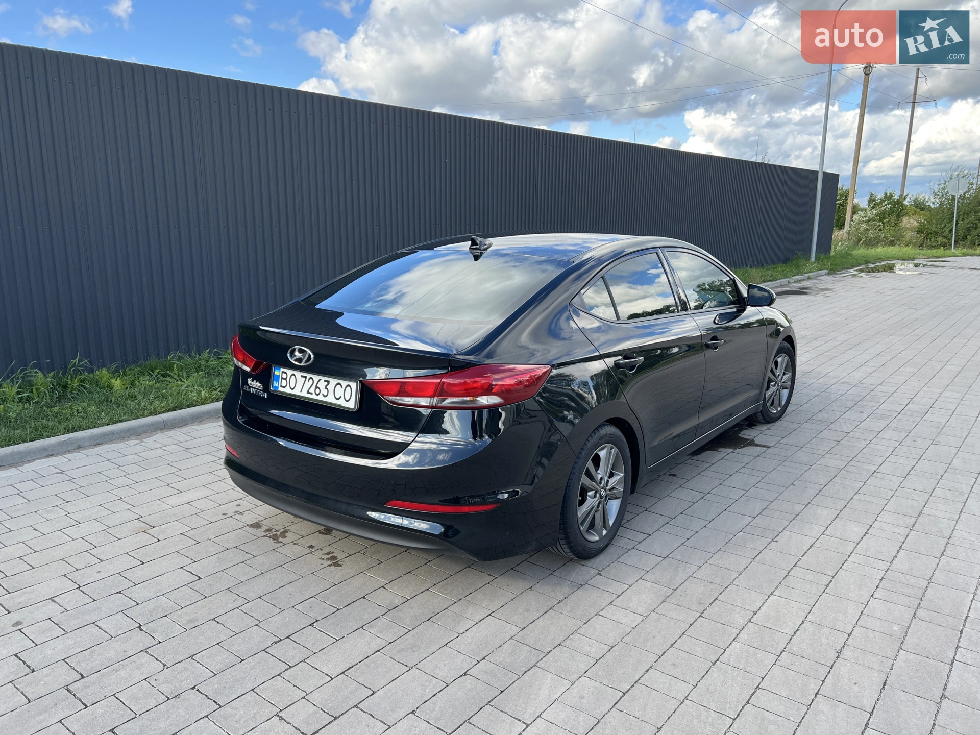 2016 Hyundai Elantra - мініатюра 5