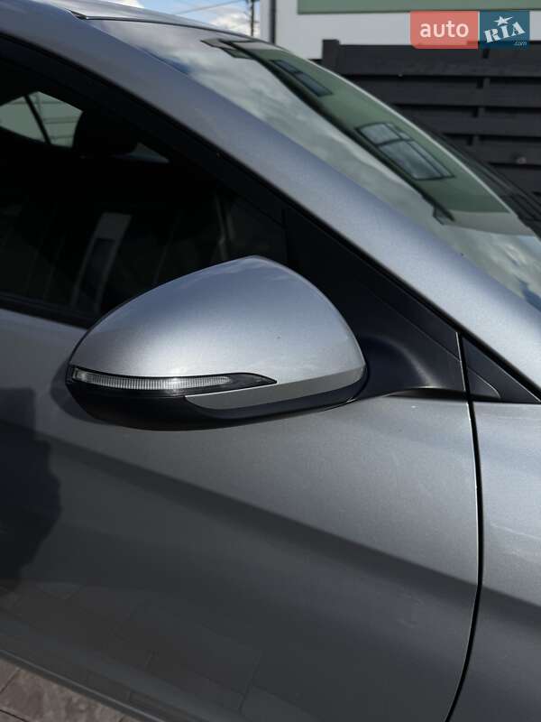 Седан Hyundai Elantra 2019 в Львові