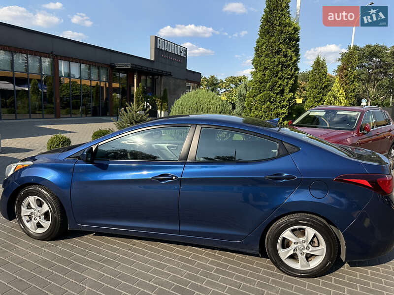 Седан Hyundai Elantra 2014 в Днепре