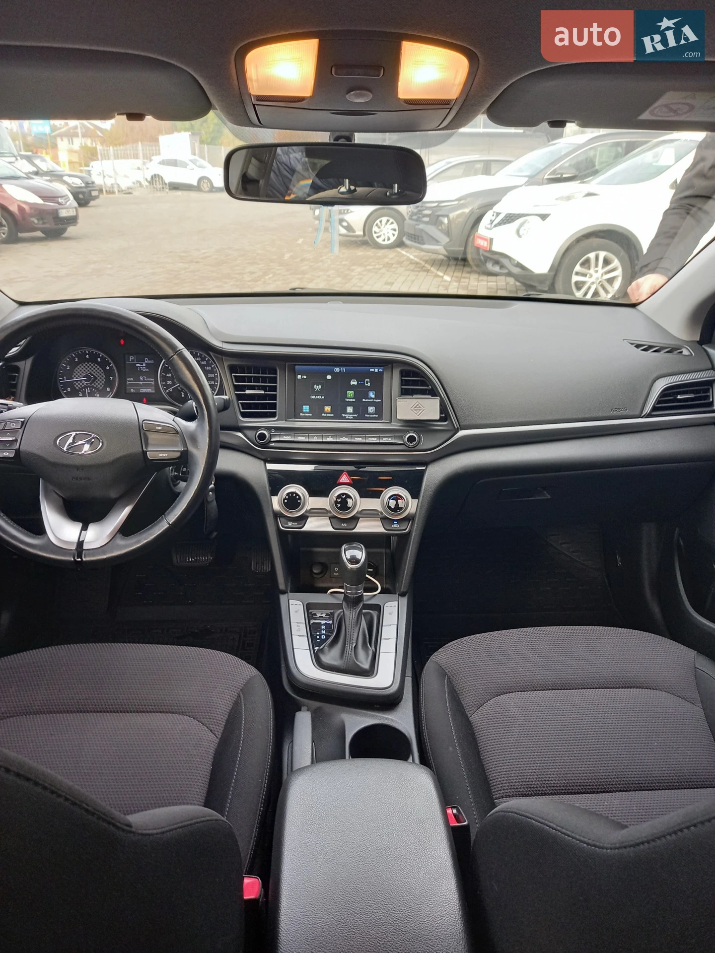 2019 Hyundai Elantra - мініатюра 14