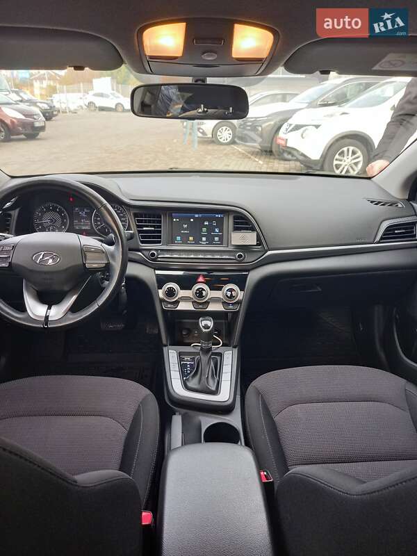 Седан Hyundai Elantra 2019 в Полтаві