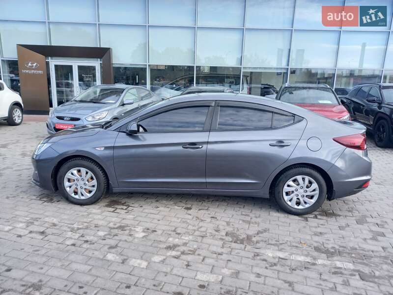 Седан Hyundai Elantra 2019 в Полтаві