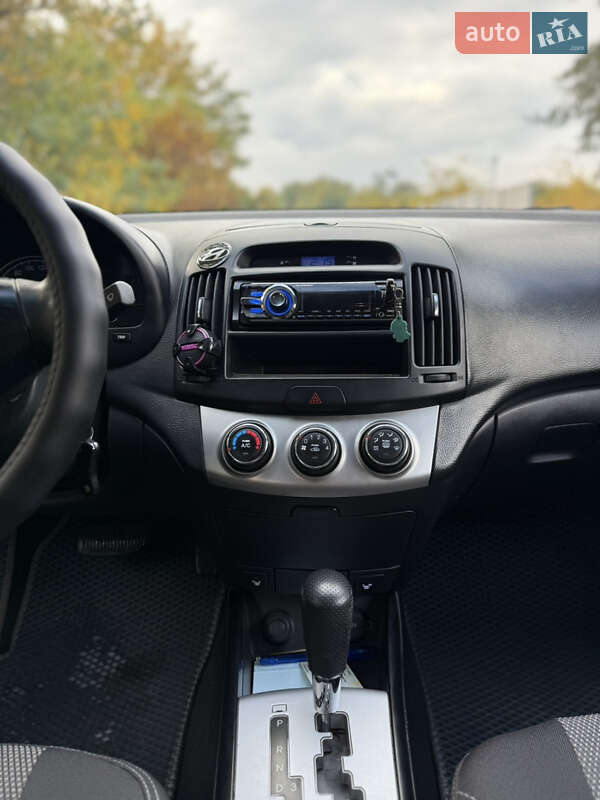 Седан Hyundai Elantra 2010 в Дніпрі фото 12 Седан Hyundai Elantra 2010 в Дніпрі