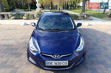 Седан Hyundai Elantra 2013 в 