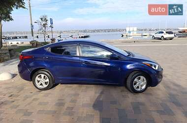 Седан Hyundai Elantra 2013 в 