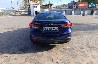 Седан Hyundai Elantra 2013 в 