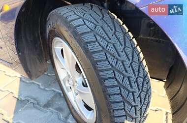 Седан Hyundai Elantra 2013 в 