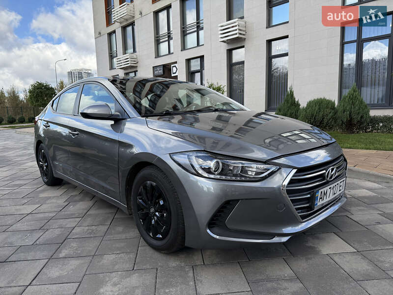 Hyundai Elantra 2018