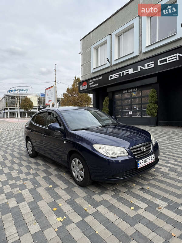 Седан Hyundai Elantra 2008 в Запорожье