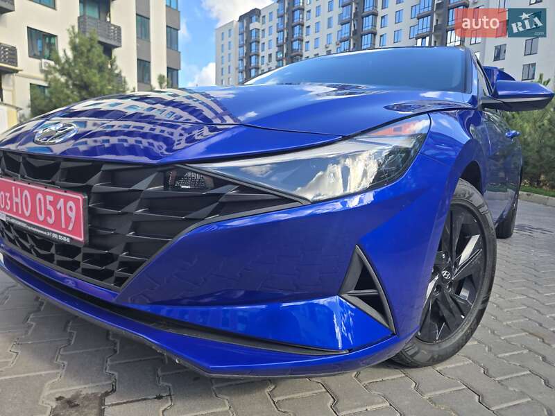 Седан Hyundai Elantra 2023 в Киеве