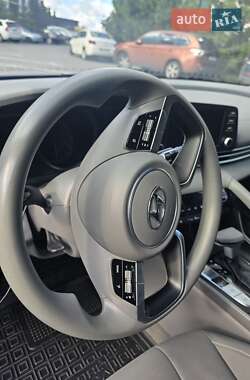 Седан Hyundai Elantra 2023 в 