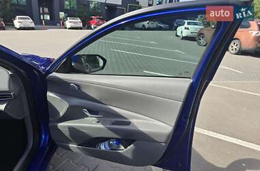 Седан Hyundai Elantra 2023 в 