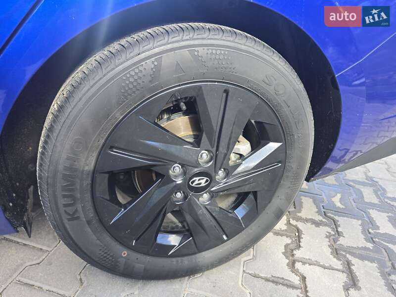 Седан Hyundai Elantra 2023 в Киеве