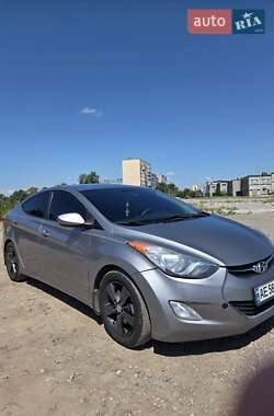 Седан Hyundai Elantra 2013 в 