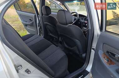 Седан Hyundai Elantra 2002 в  фото 11 Седан Hyundai Elantra 2002 в
