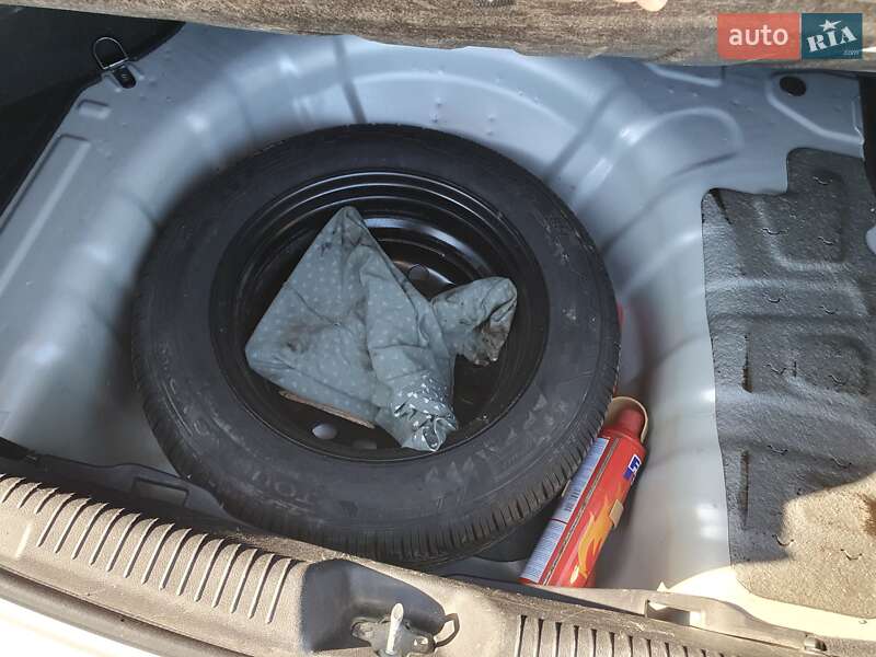 Купе Hyundai Elantra 2014 в Киеве фото 14 Купе Hyundai Elantra 2014 в Киеве